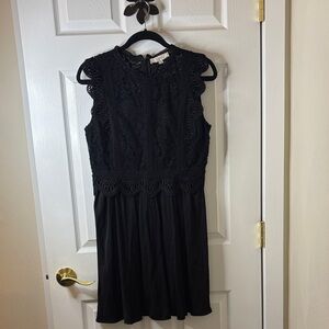LOFT Black Lace Bodice Cap Sleeves Full Gathered Mini Dress size 4